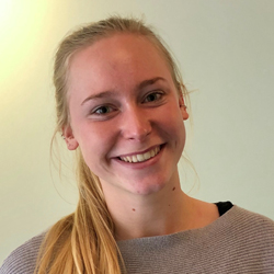 Claire De Vos